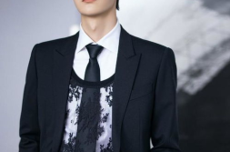 吃瓜娱乐爆料王一博,瓜田里的青春偶像，娱乐风暴中的璀璨星光